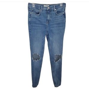 We The Free High Rise Busted Knee Jeans Size 29